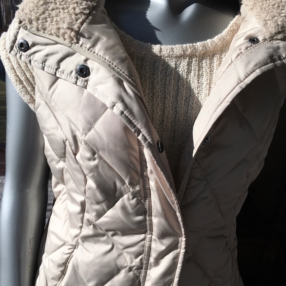Kenneth Cole Reaction Puffer Vest. Size M. EUC. - Picture 3 of 16